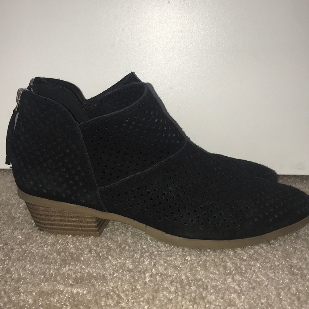 Women’s Reaction Kenneth Cole Black Booties